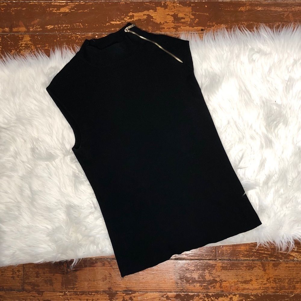 Philosophy | Sleeveless top szLg